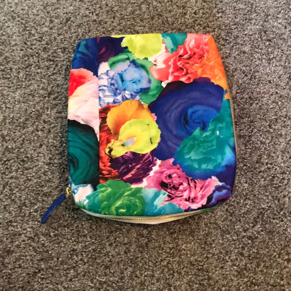 Make up case
